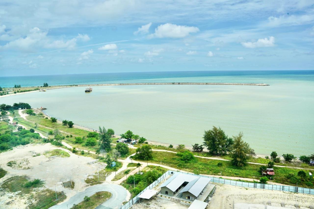 Casa Callisto Homestay - New Seaview With Pool 3Br Apartment Ladang Tanjung Kuala Terengganu Zewnętrze zdjęcie